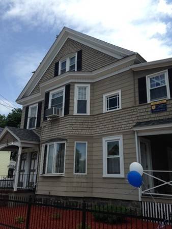 342-344 S Union St, Lawrence, MA 01843