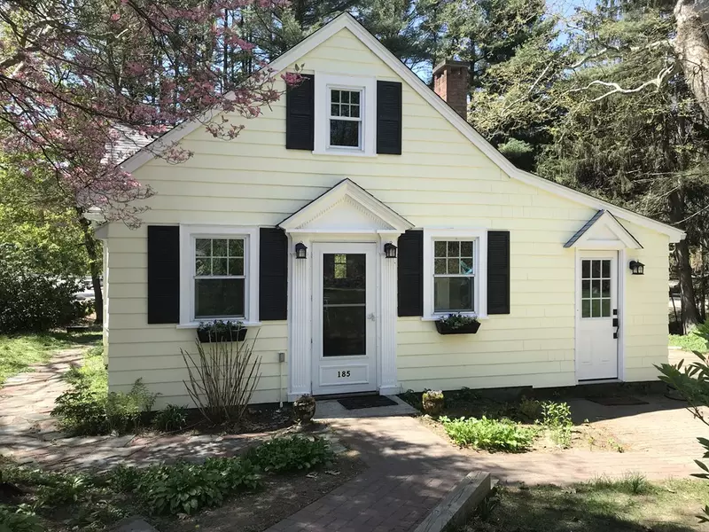 185 South Street, Medfield, MA 02052