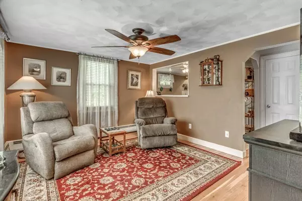 Melrose, MA 02176,9 Gibbons St