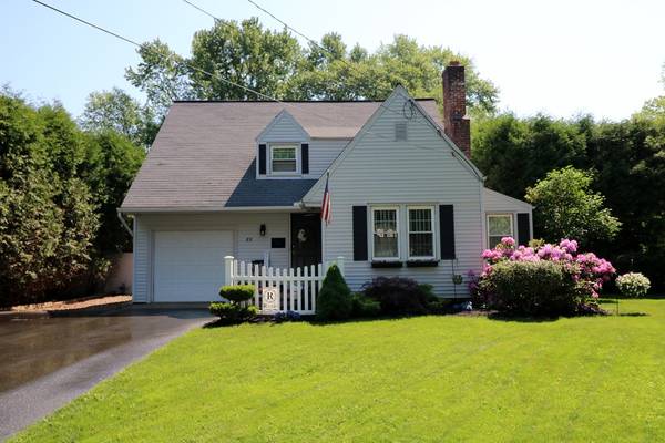 89 Meadowbrook Ave, West Springfield, MA 01089