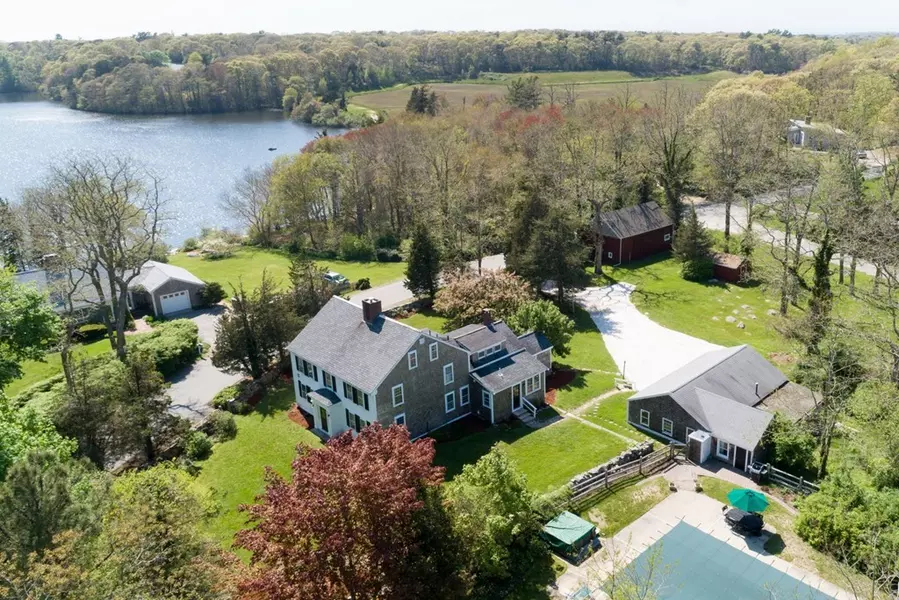 29 Wing, Falmouth, MA 02556