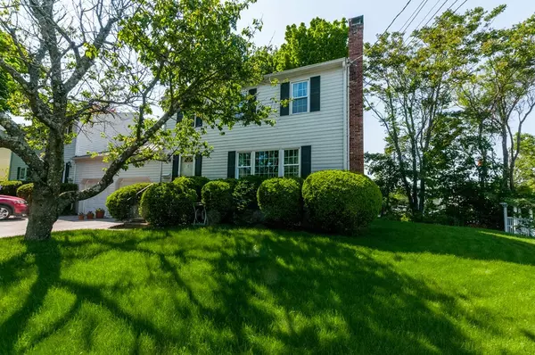 Newton, MA 02460,33 Lothrop Street #33