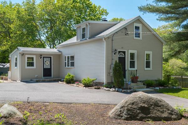 27 Davis Street, Abington, MA 02351