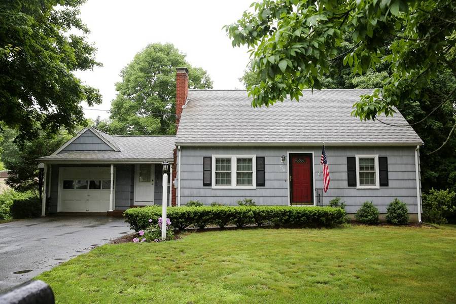 450 Walnut St, West Bridgewater, MA 02379