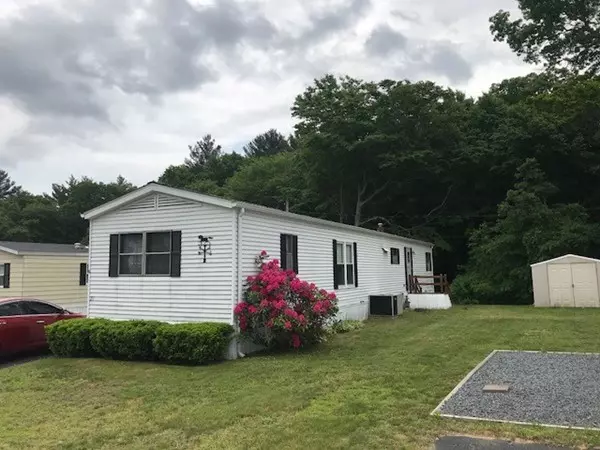21 Hickory, Taunton, MA 02780