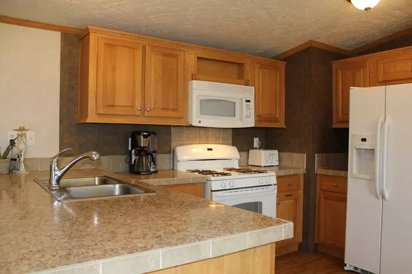 Taunton, MA 02780,58 Mayflower Avenue