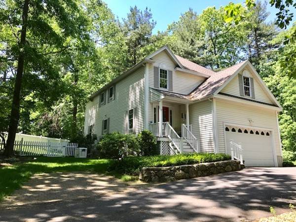 37 Village Woods Rd, Haverhill, MA 01832