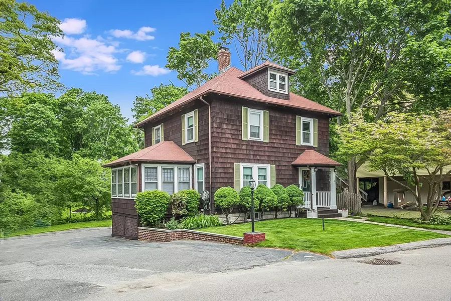 41 Chestnut St, Stoneham, MA 02180