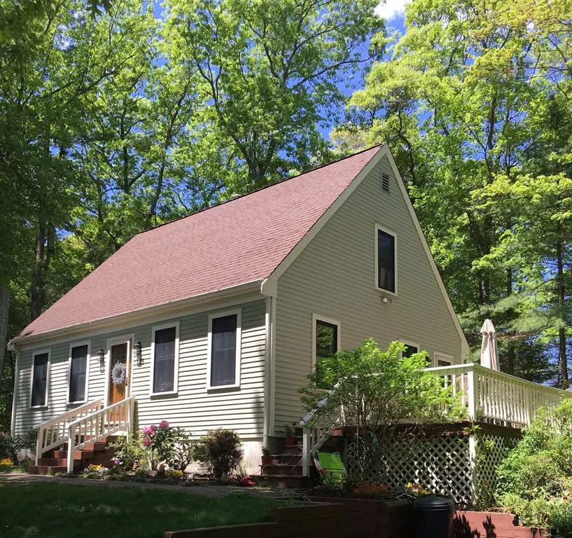 Hanson, MA 02341,23 Live Oak Way