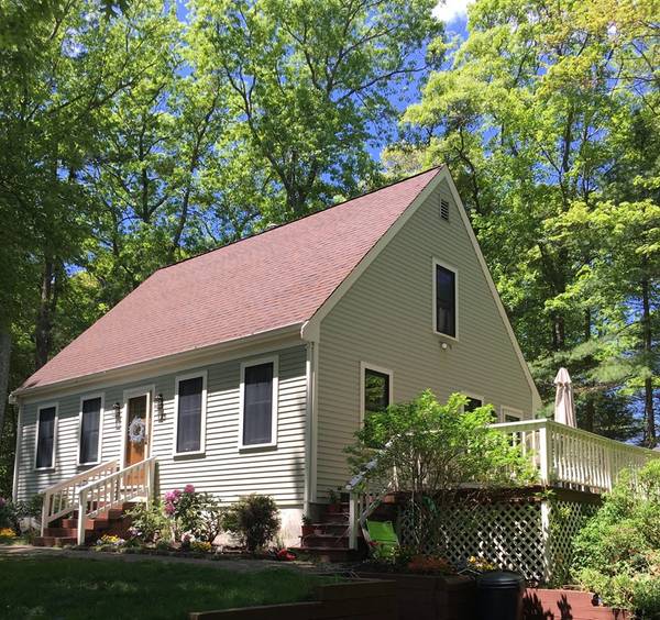 23 Live Oak Way, Hanson, MA 02341