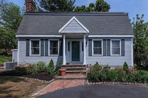 18 Pond Street, Winchester, MA 01890