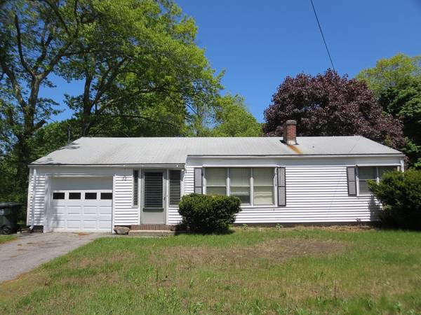 38 Bullard St, Holden, MA 01520