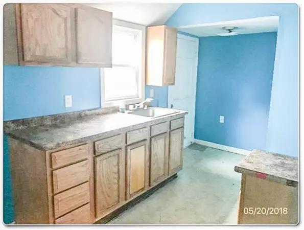 Fall River, MA 02720,39 Tremont St