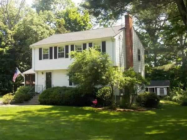 32 Fisher St, Holliston, MA 01746