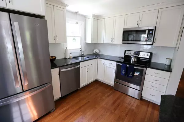 Plymouth, MA 02360,52 Dorothy Dr