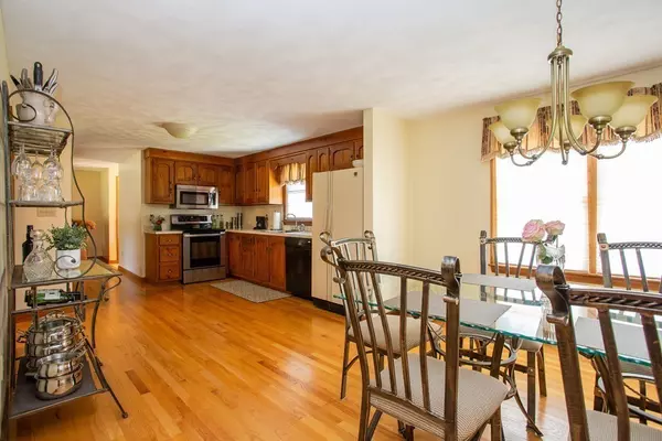 Wilmington, MA 01887,4 Tomahawk Drive