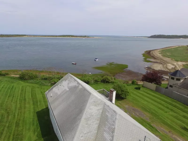 10 Bowdoin Rd, Ipswich, MA 01938