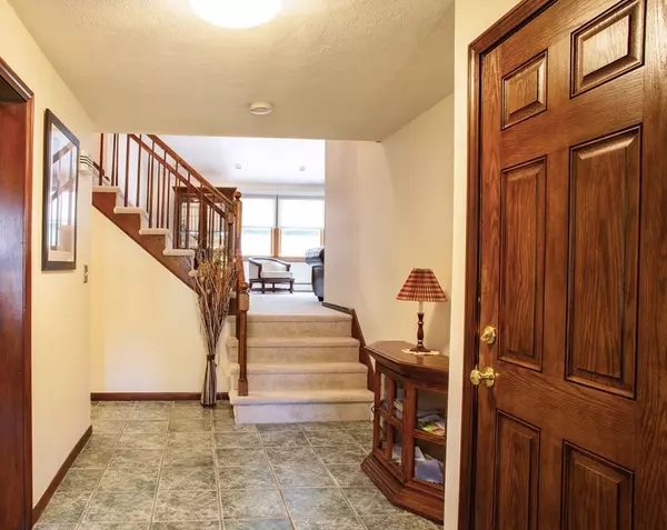 Tewksbury, MA 01876,147 Lancaster Dr