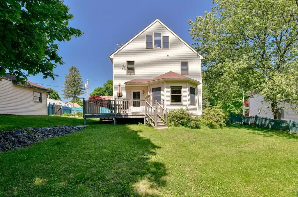 Ipswich, MA 01938,26 Woods Lane