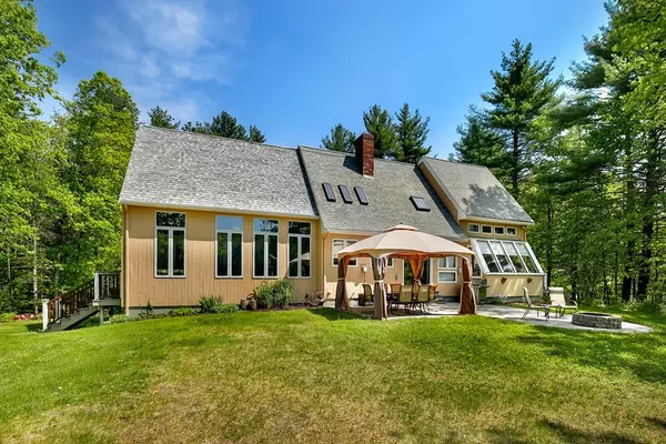 130A Brookline St, Pepperell, MA 01463