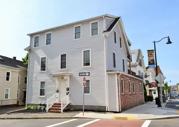 40 West Dane St #3, Beverly, MA 01915