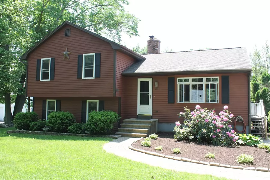 227 Lincoln St., Blackstone, MA 01504