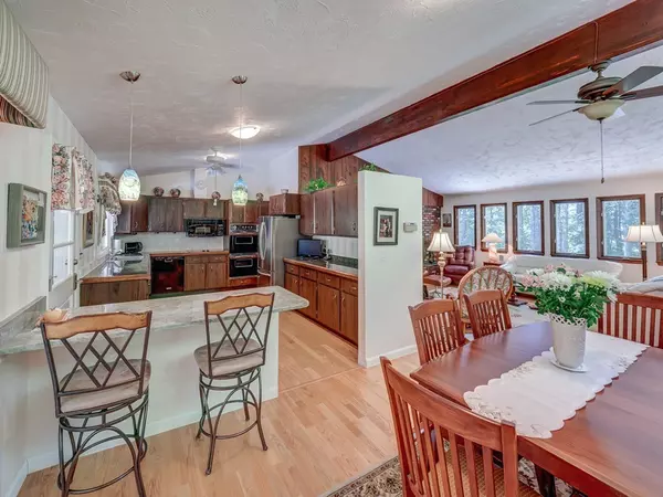 Framingham, MA 01701,25 Nixon Rd