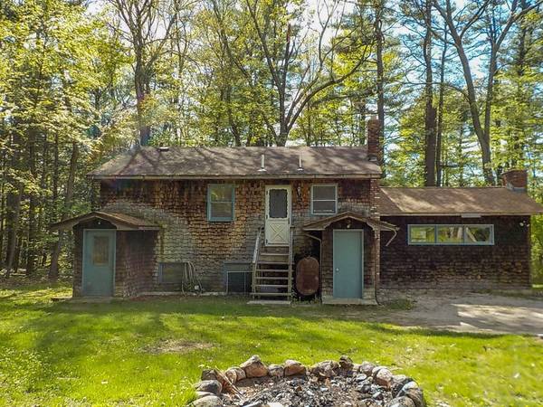 212 Chopmist Hill Rd, Glocester, RI 02814