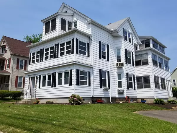 77-79 Hitchcock St, Holyoke, MA 01040