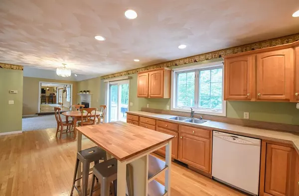 Townsend, MA 01474,57 Bayberry Hill Rd