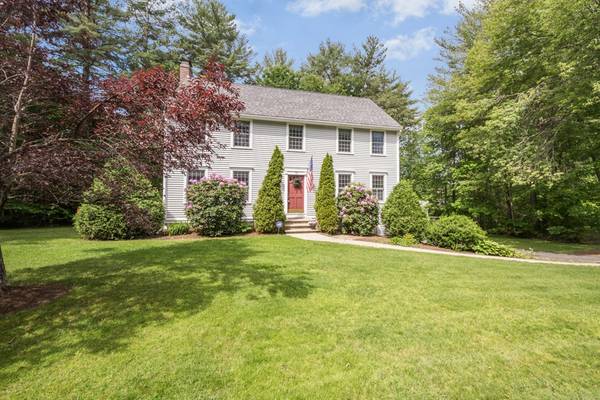 19 Fairview Farm Rd, Haverhill, MA 01832