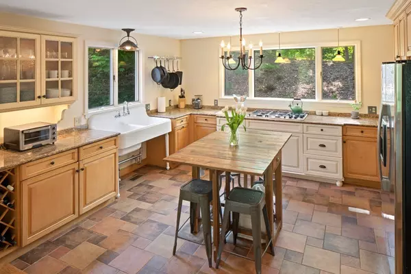 Norwell, MA 02061,80 Pleasant Street