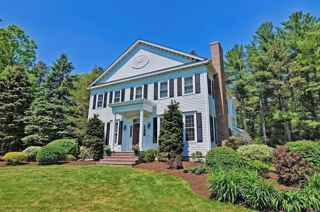 Norfolk, MA 02056,25 Stop River Rd