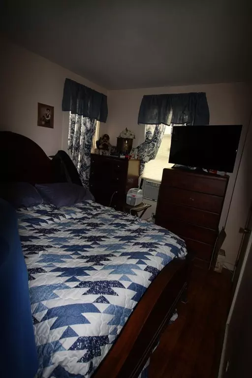 Haverhill, MA 01830,37 Cedar St