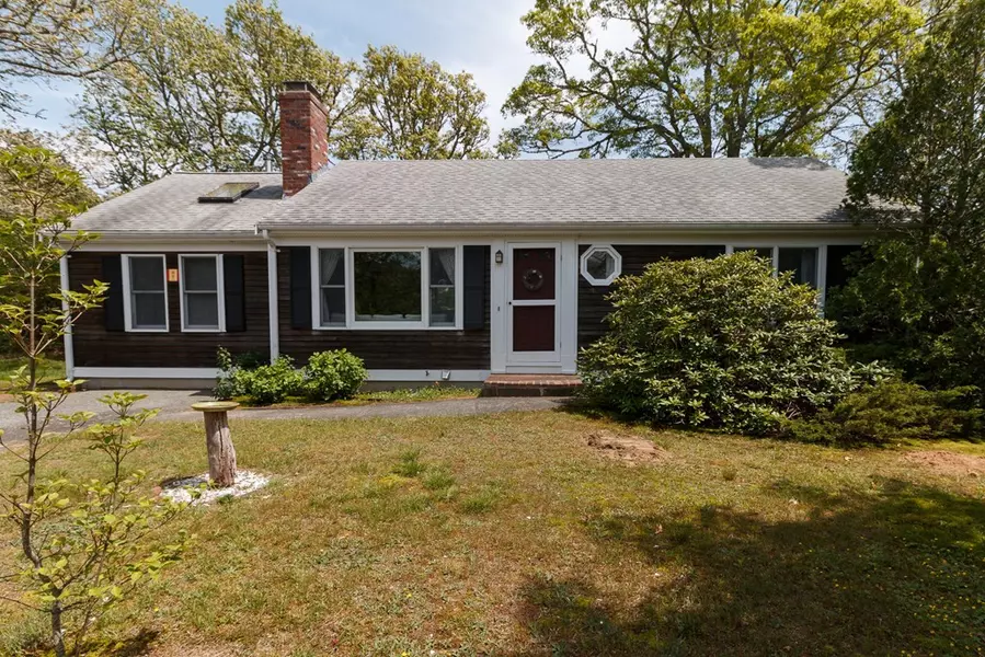 13 Deer Meadow Rd, Harwich, MA 02645