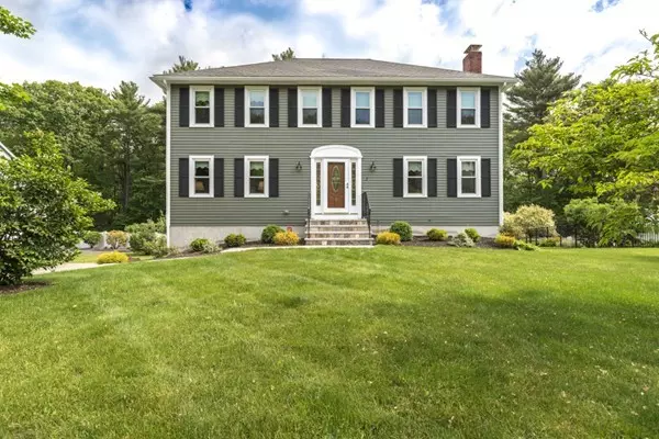 7 Towpath Dr, Wilmington, MA 01887