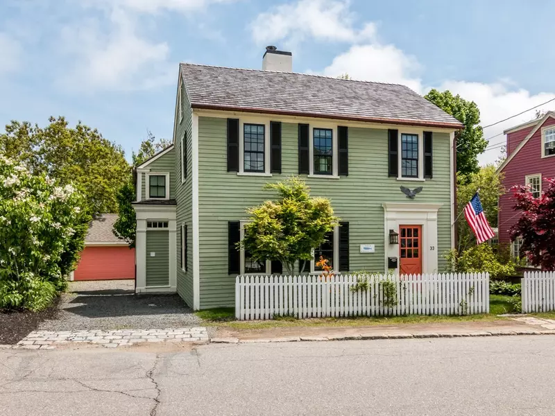 33 High Street, Rockport, MA 01966