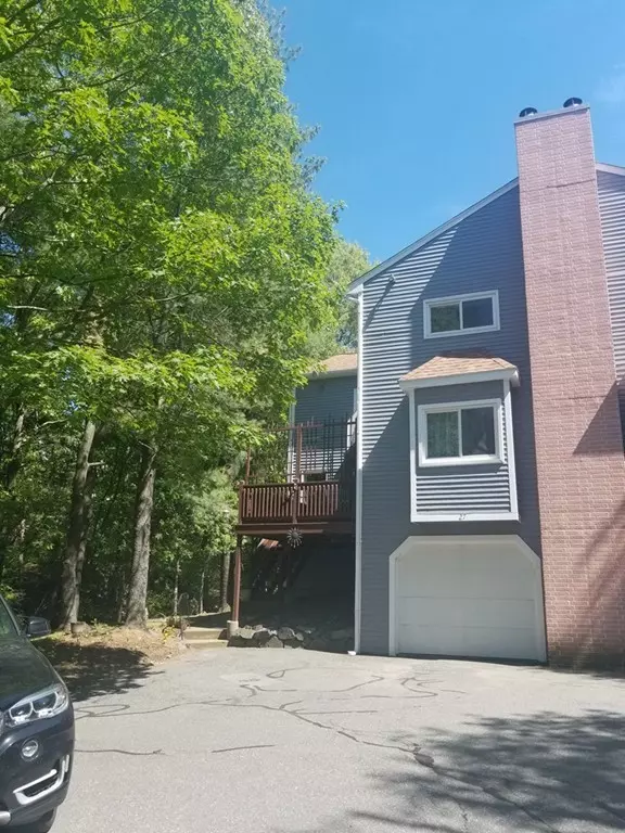 Salem, MA 01970,27 Bengal Ln #27