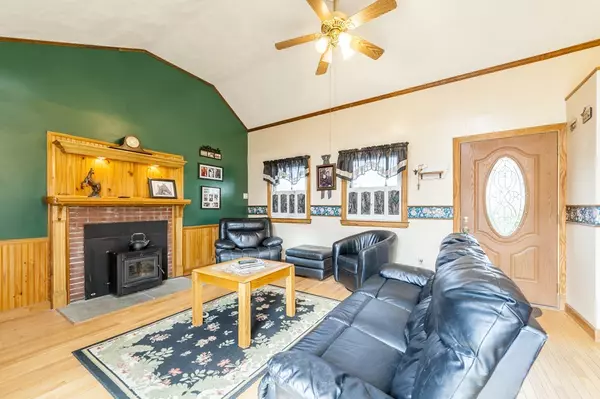 North Attleboro, MA 02760,22 Prince St