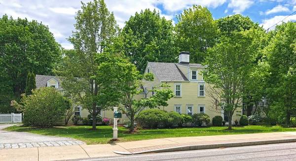 58 Pound Street, Medfield, MA 02052