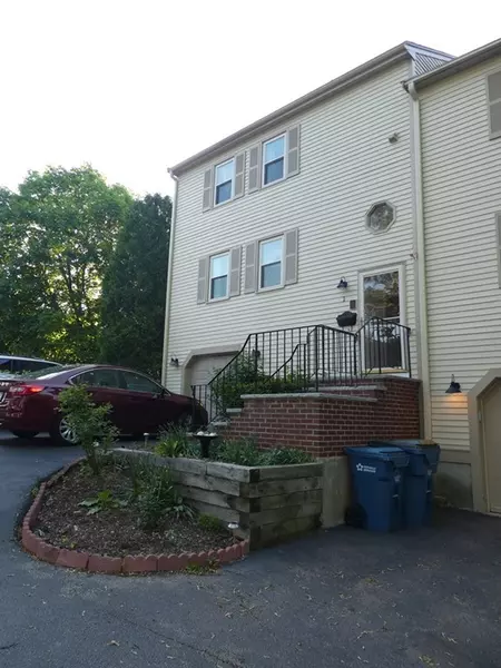 177 Neponset St #1, Canton, MA 02021