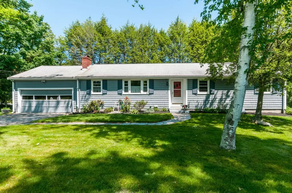 Sherborn, MA 01770,1 Snow Street