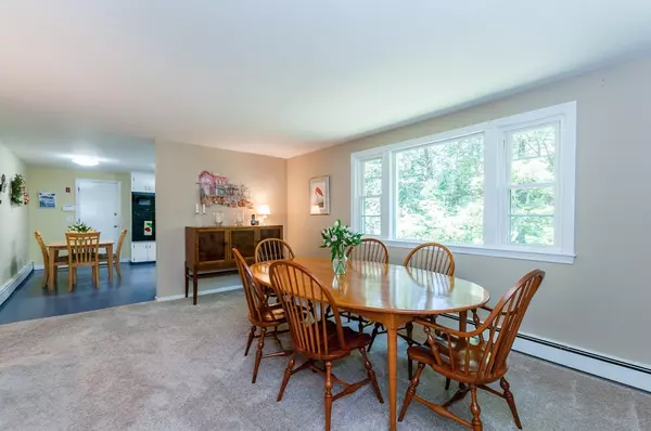 Sherborn, MA 01770,1 Snow Street