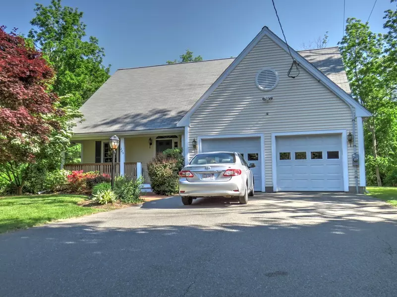 225 Green St, Abington, MA 02351