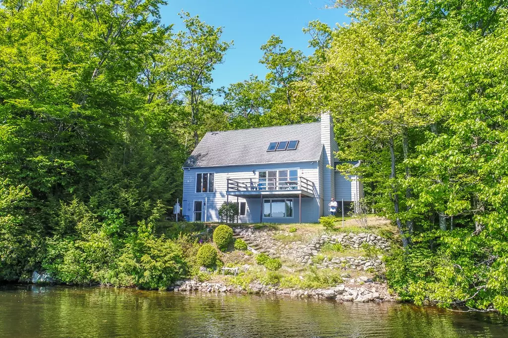 Ashburnham, MA 01430,27 Log Cabin Road