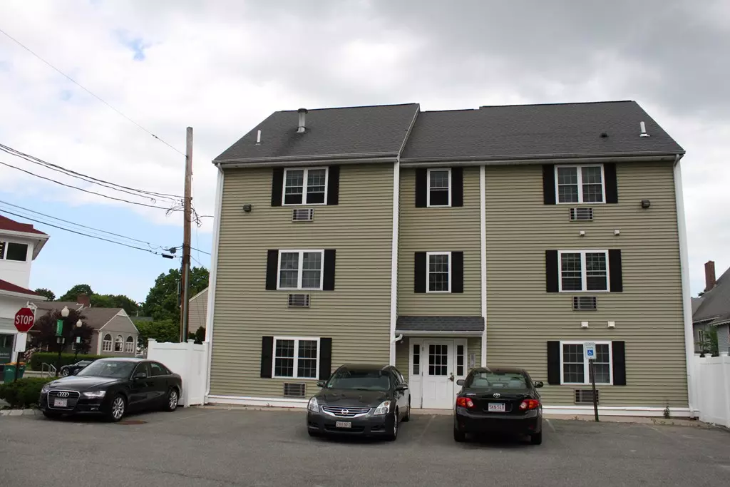 Mansfield, MA 02048,26 N Main Street #6