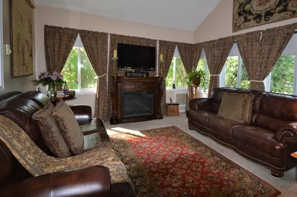 Amesbury, MA 01913,11 North Martin