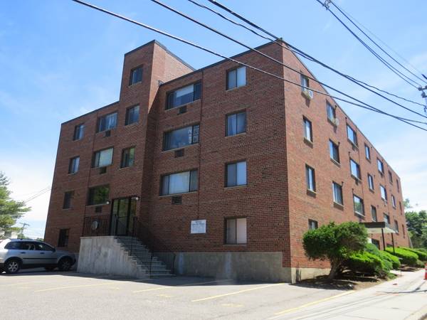 20 Riverside St #3-8, Watertown, MA 02472