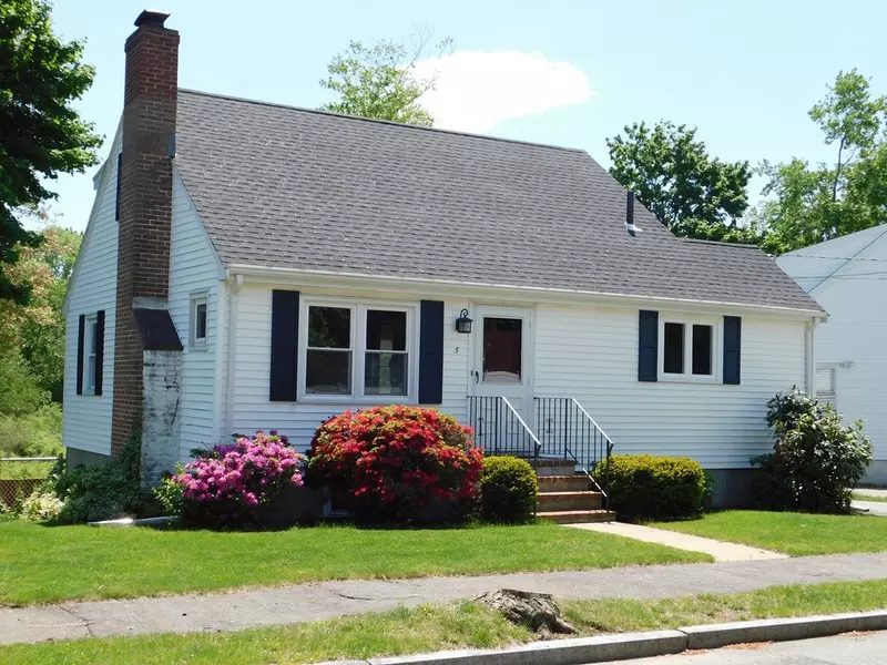 5 King St, Wakefield, MA 01880