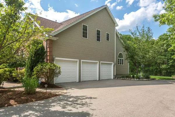 Mansfield, MA 02048,34 Noreen Rd